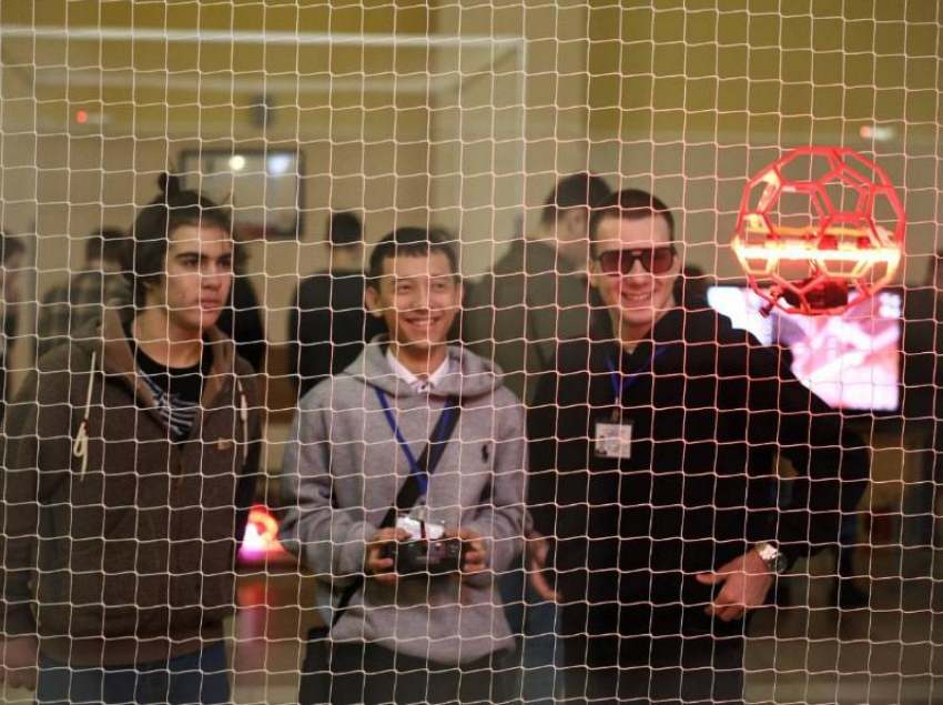 Астраханские студенты в течение года будут соревноваться в гонке дронов