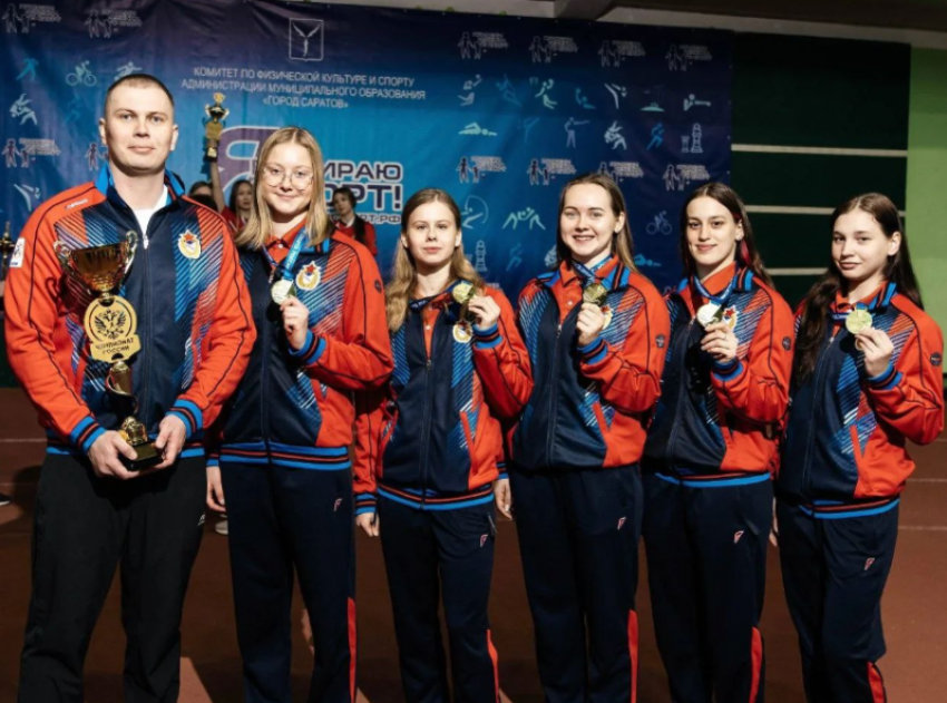 Женская сборная Астрахани взяла золото Чемпионата России по морскому троеборью