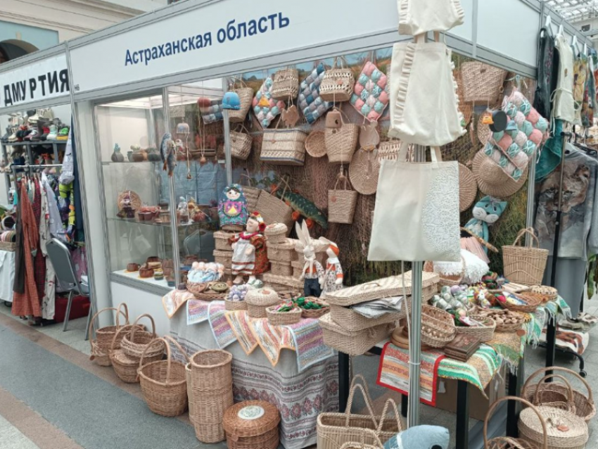 Астраханских мастеров наградили на московской выставке «Ладья. Весенняя фантазия»