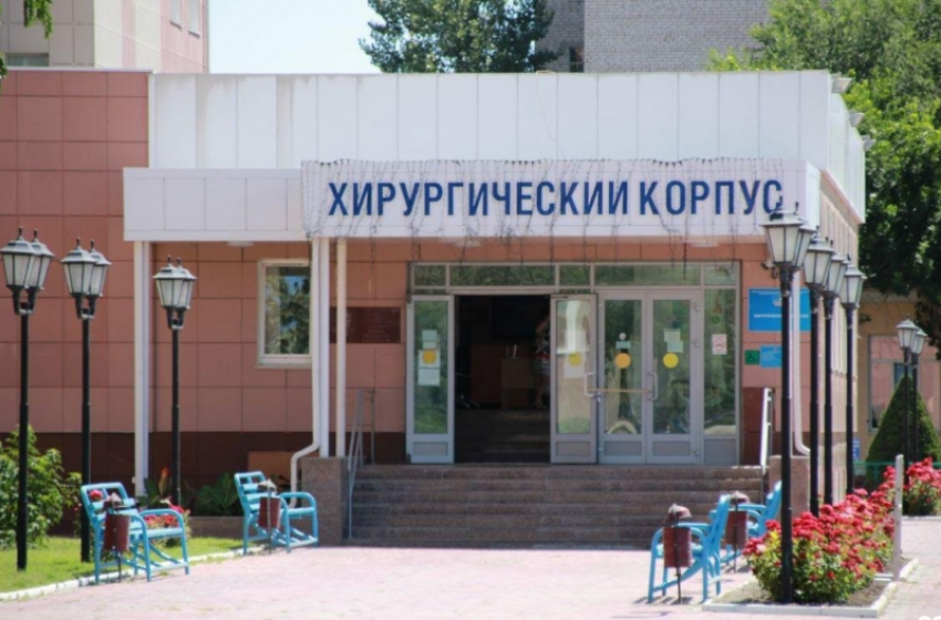 Астраханские хирурги спасли жизнь пенсионерке с редким заболеванием