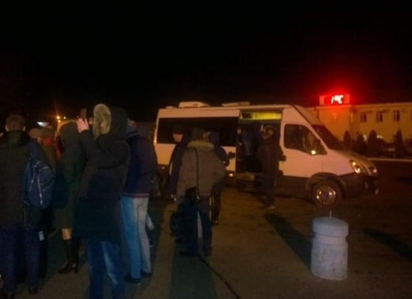 Астраханский аэропорт «подменил» коллегу-соседа