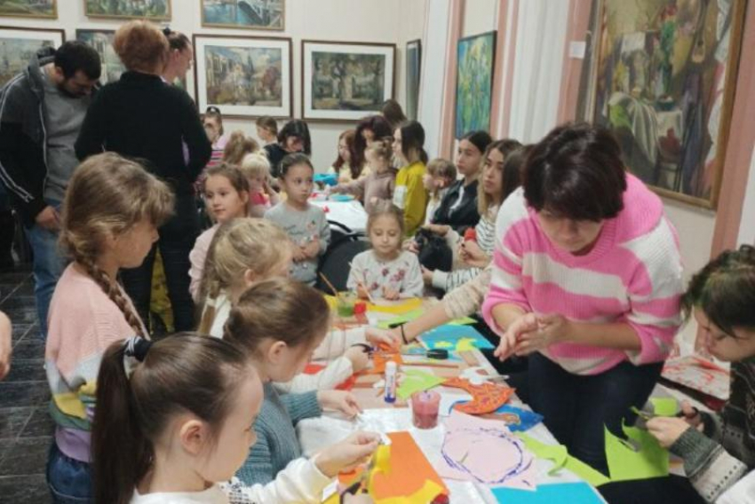 800 человек стали посетителями «Ночи искусств» в Астрахани