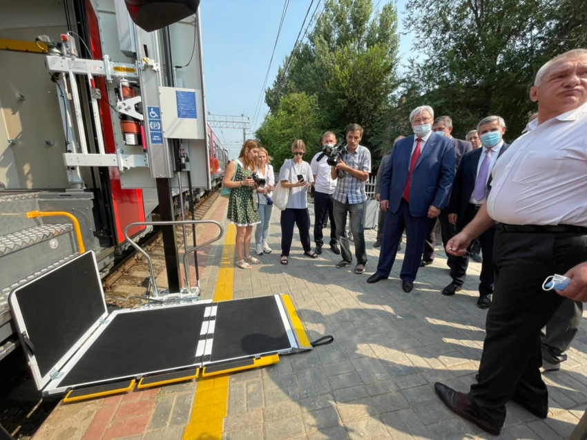 В Астрахани презентовали новый рельсовый автобус РА3 «Орлан» 