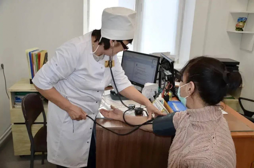 В Астраханской области капитально отремонтировали медучреждения