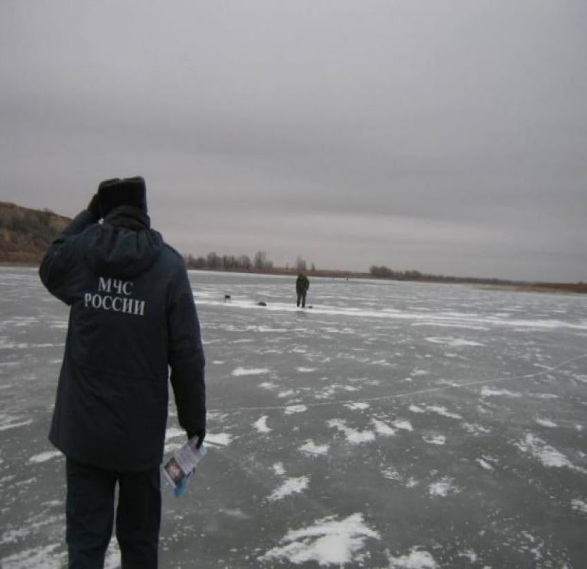 Смерть подо льдом: астраханцы продолжают рисковать жизнью 
