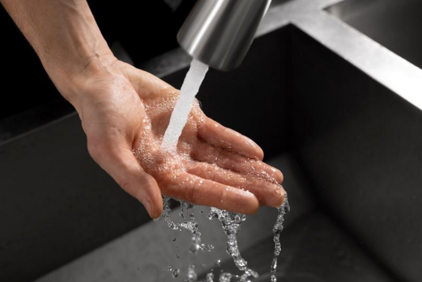 Астрводоканал: питьевая вода соответствует санитарным нормам