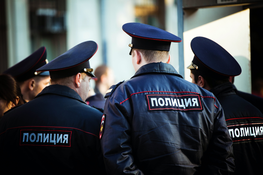 Высокопоставленного полицейского в Астрахани обвинили в коррупции 
