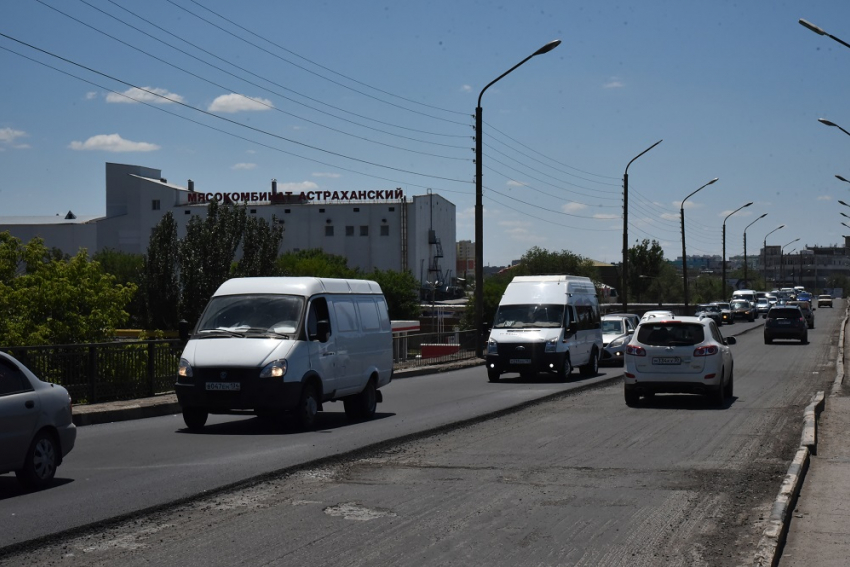 Режим «Флеш": власти Астрахани проверят сегодня Мясокомбинатский мост 