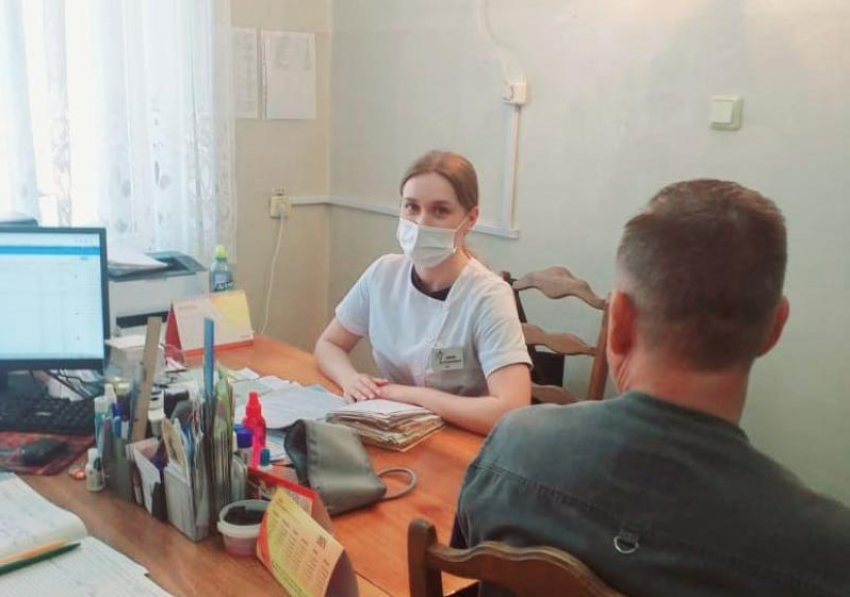 Астраханская область набирает медперсонал по нацпроекту и госпрограмме