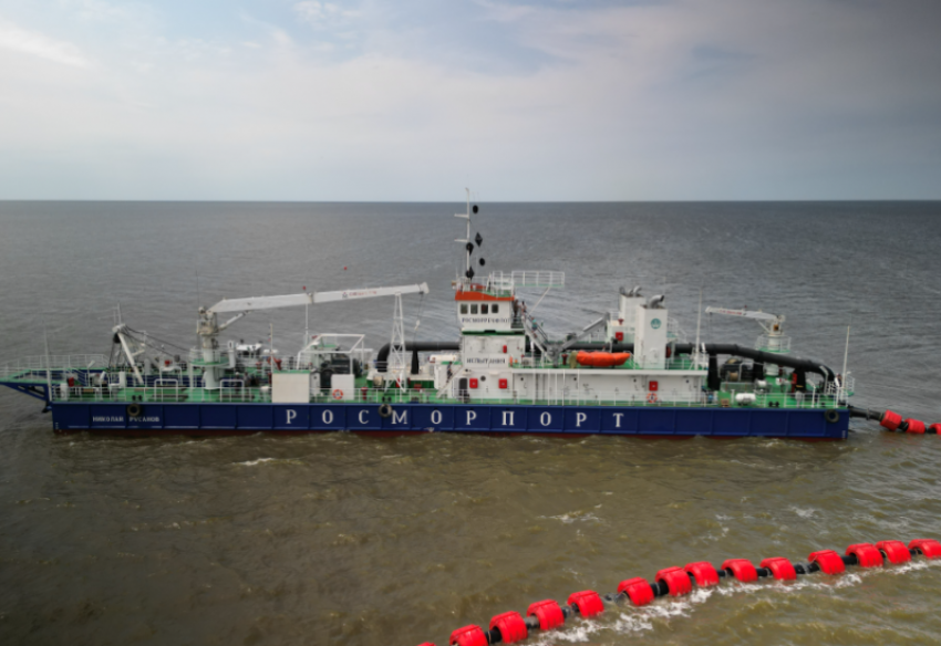 В Астраханской области возобновили дноуглубление Волго-Каспийского канала