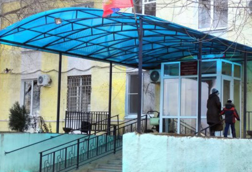 Худшая по народному мнению Володарская больница признана лучшей астраханским минздравом