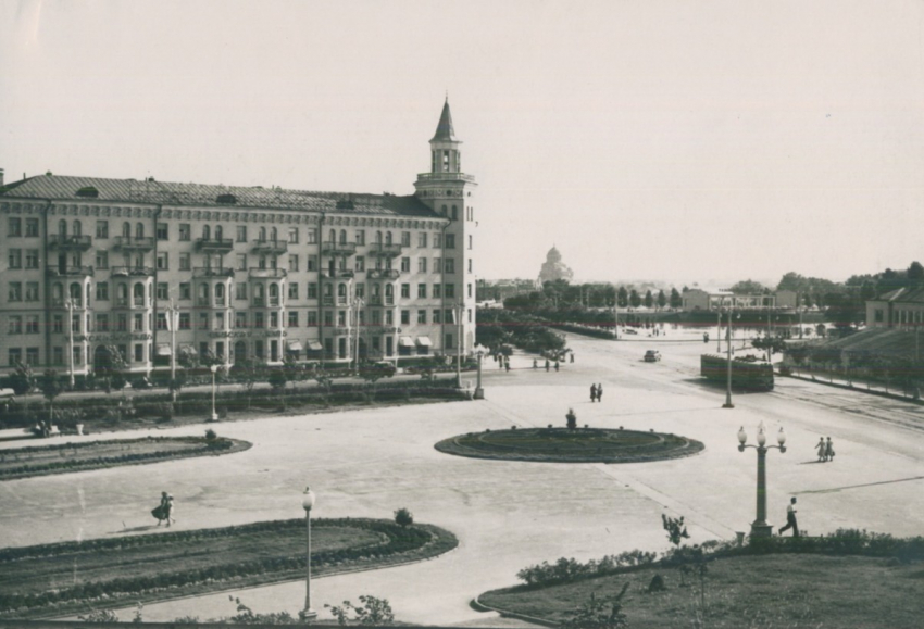 Александровский бульвар и сад Олимп: как в Астрахани появилась главная площадь