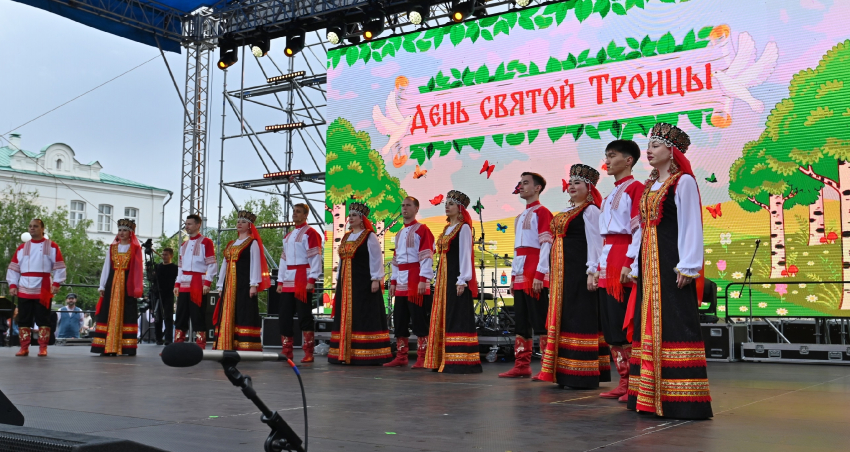 В Астраханском кремле прошёл праздник «Троица»
