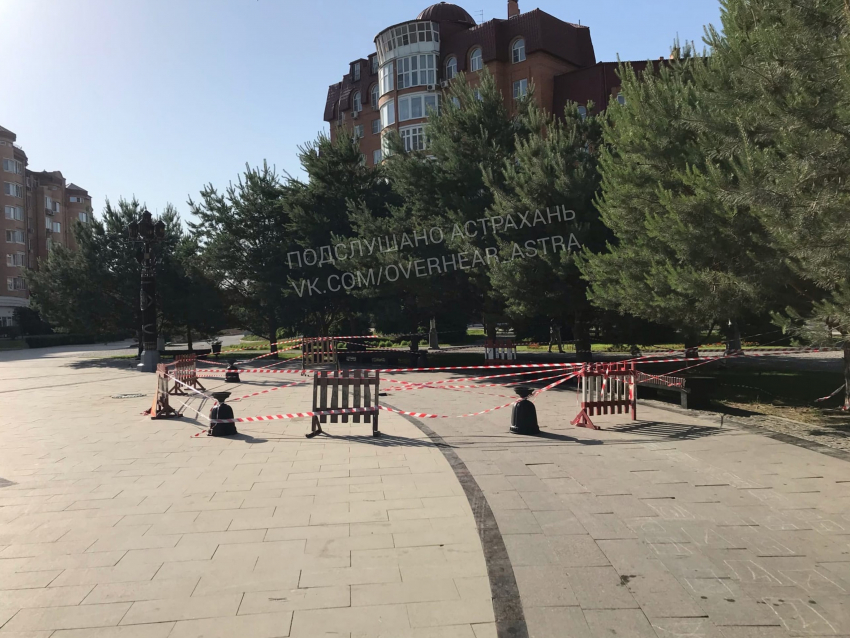 Около памятника Петру Первому прорубили окно, но не в Европу