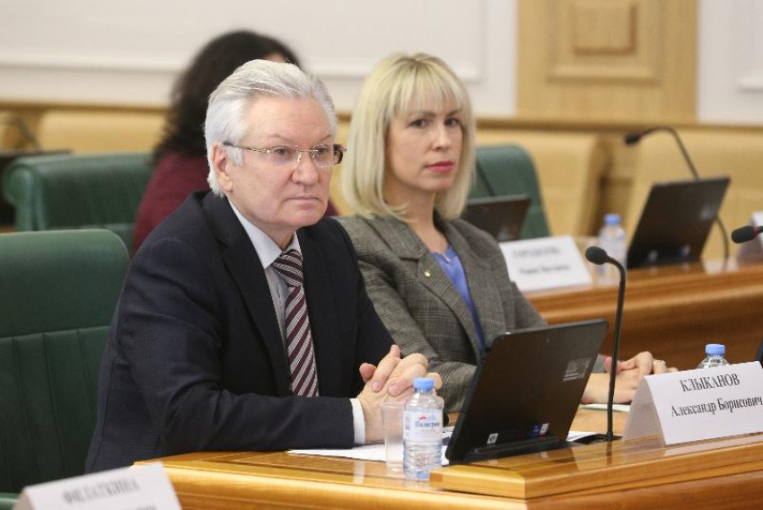 Сенаторы и экологи обсудили лучшие практики Астраханской области в сфере охраны окружающей среды
