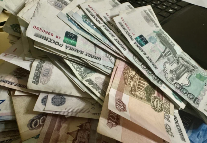 Эксперты установили, кто в Астраханской области зарабатывает лучше всех