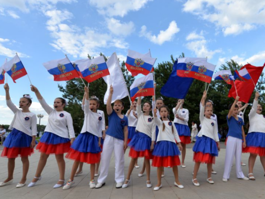 22 августа астраханские «Русские вечерки» приурочат ко Дню флага России
