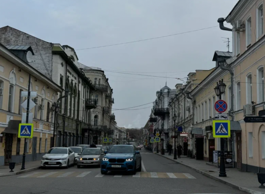 В центре Астрахани вводят одностороннее автодвижение и ограничивают парковку