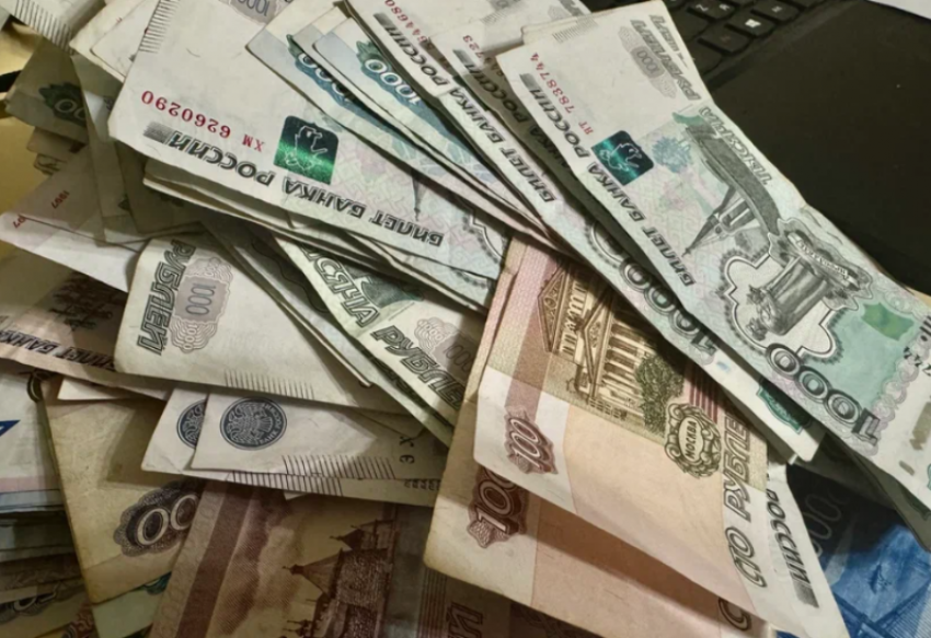 В Астрахани участник СВО стал очередной жертвой мошенников и потерял выплату