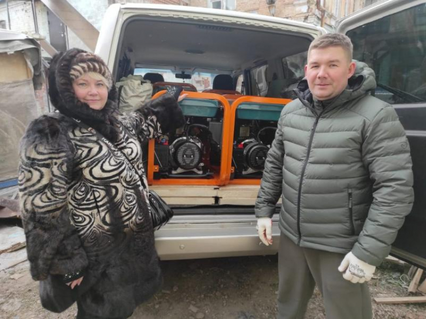 Гордума Астрахани отправила на СВО два автомобиля «УАЗ Патриот» с гумпомощью