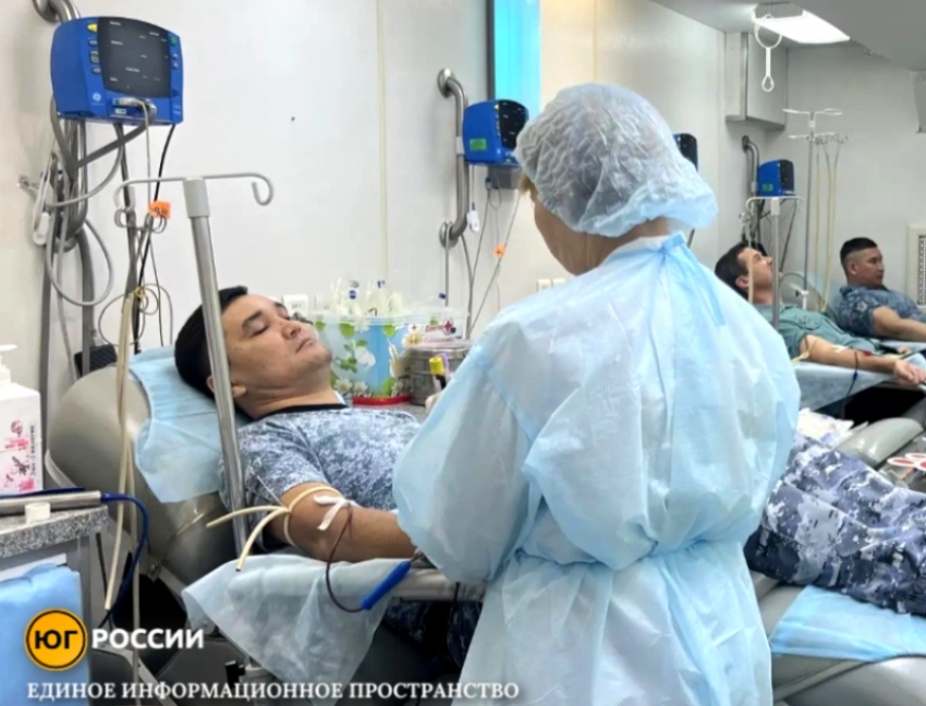 Жители Астрахани стали участниками многонациональной донорской акции