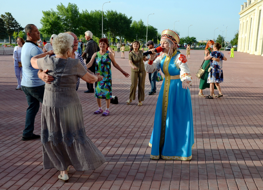 Фестиваль лотосов в Астрахани закроется Русскими вечёрками