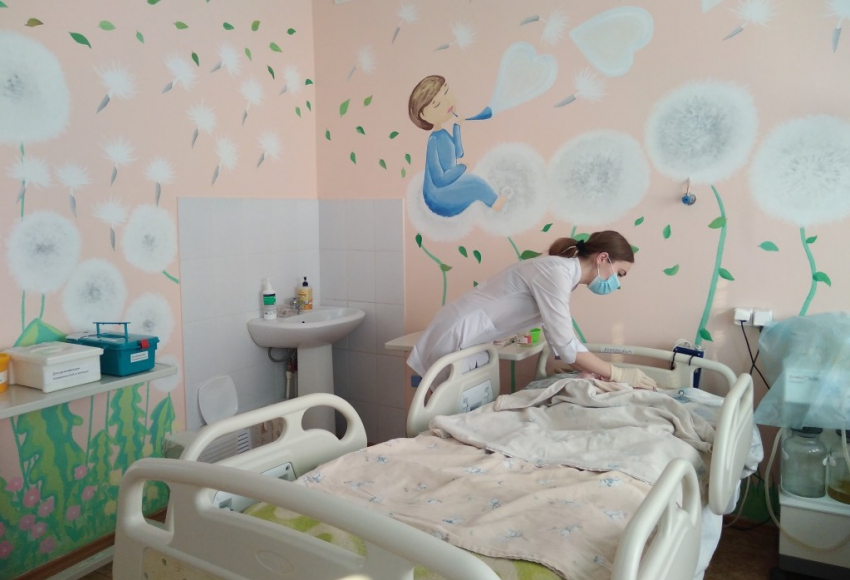 В детской больнице Астрахани Моцарт и Чайковский помогают выздороветь детям с серьёзными заболеваниями