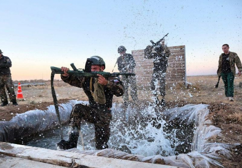 26 парней прошли все испытания военно-полевых сборов в Астраханской области