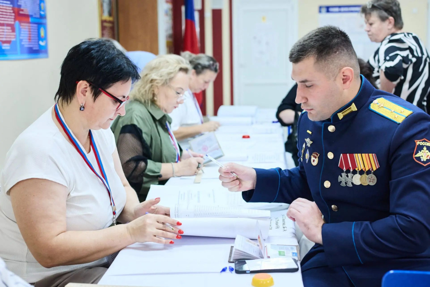 В Астраханской области ветераны СВО проголосовали на выборах