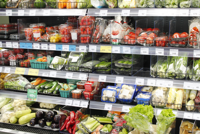 Какие продукты стали дешевле в Астраханской области