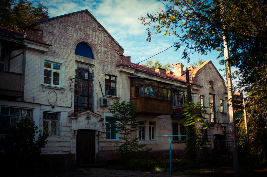 В Астрахани планируют отреставрировать 90 объектов историко-культурного наследия