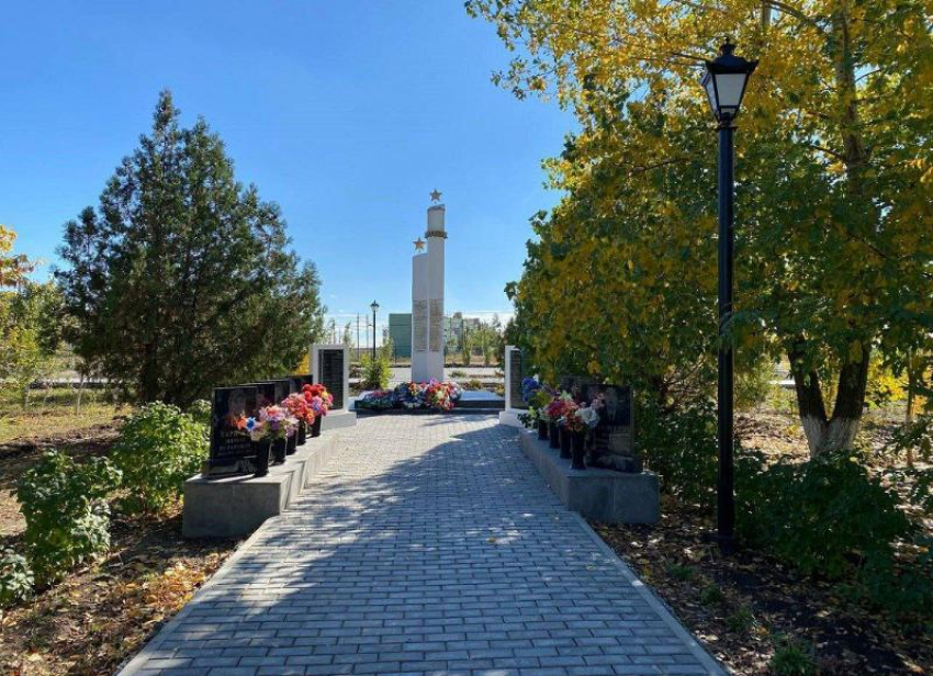 Под Астраханью поэтапно благоустраивают два Парка Победы