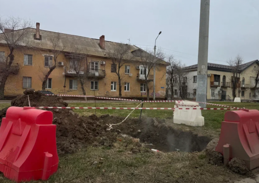 10-летнему астраханцу, упавшему в водопроводную траншею, возместят моральный вред
