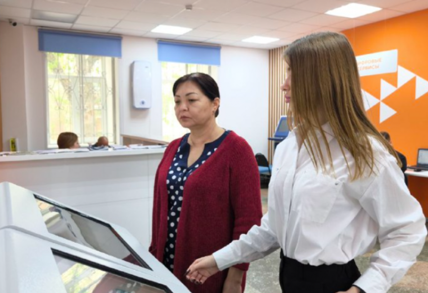 Астраханцам объяснили, что происходит на местном рынке труда