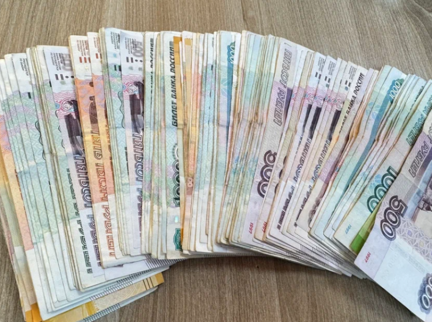 В Астрахани директор стройфирмы спрятал больше семи миллионов рублей от налоговой