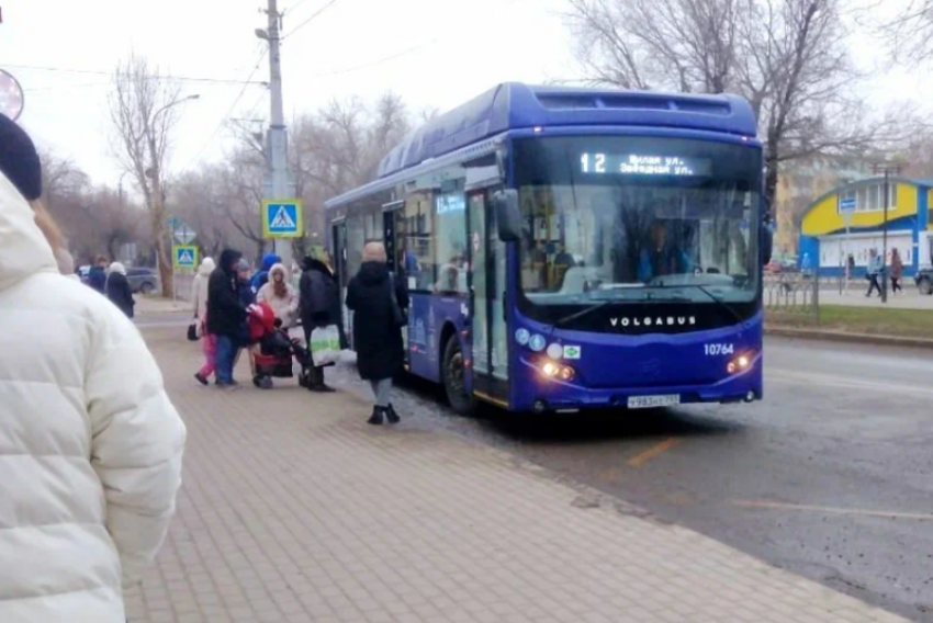 В Астрахани на новогодние праздники изменится расписание автобусов