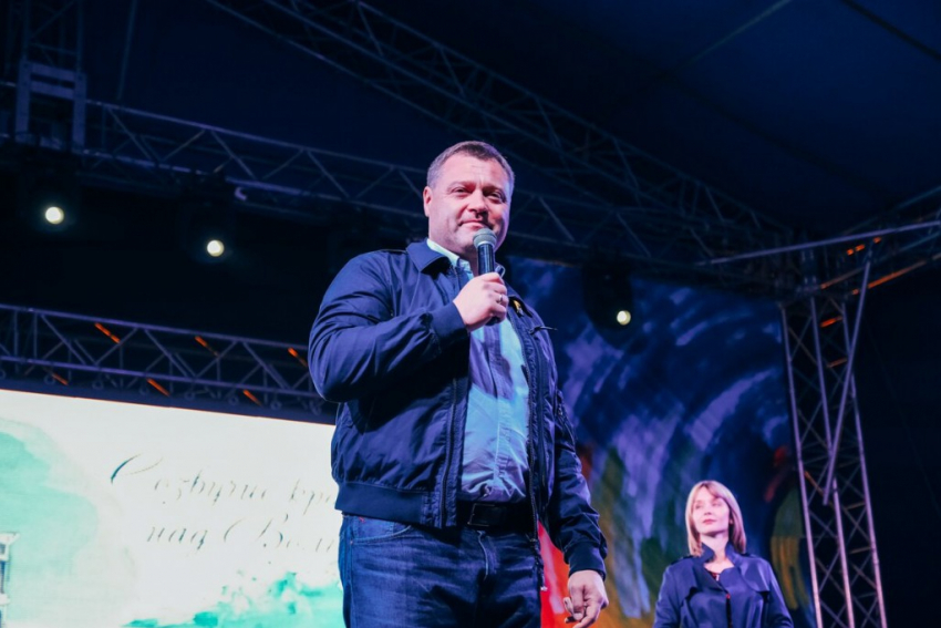 Игорь Бабушкин поздравил астраханцев с Днём города