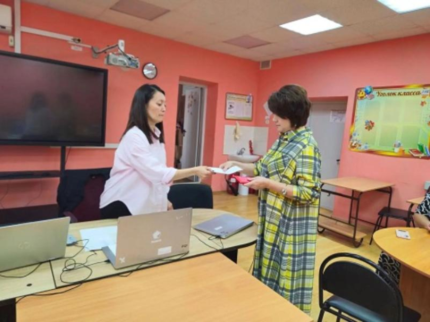 В Астраханской области принимают заявления для голосования по месту нахождения