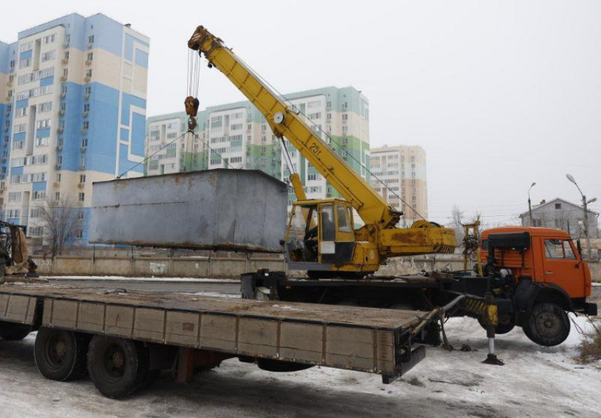 За февраль в Ленинском районе Астрахани уберут 140 гаражей