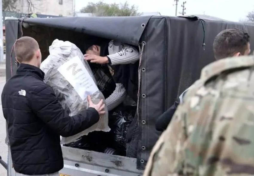 Астраханцы собрали 12 тонн гумпомощи по заявкам участников СВО