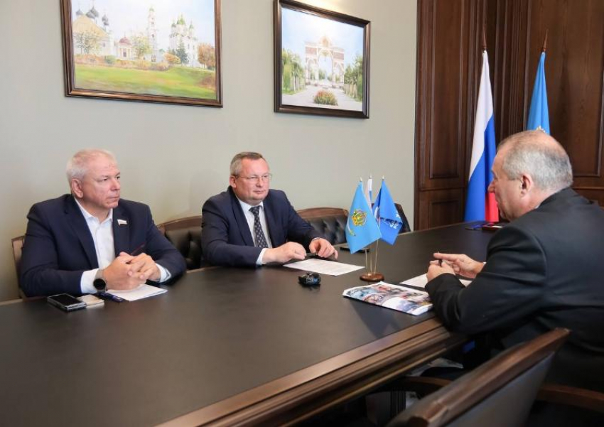 Астраханская облдума поможет народному совету ЛНР создать законодательную базу