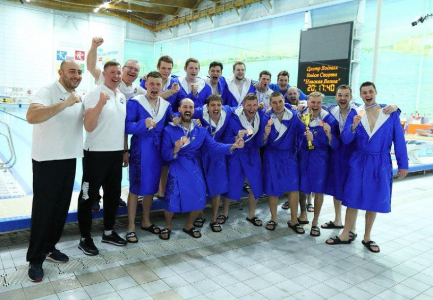 Астраханский губернатор назначил выплаты 128 спортсменам за высокие достижения