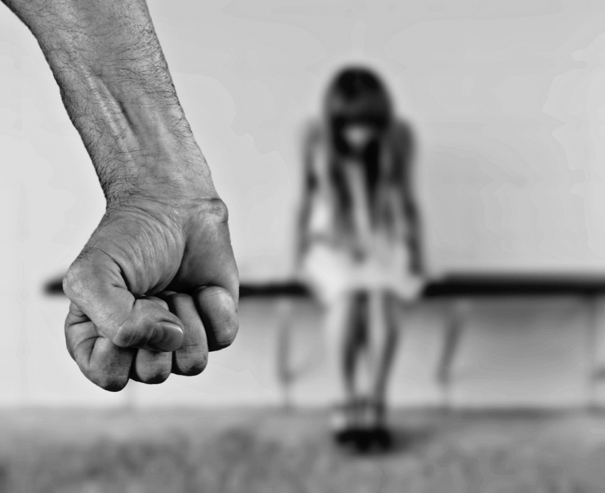 24-летнего астраханца подозревают в изнасиловании 14-летней девочки 