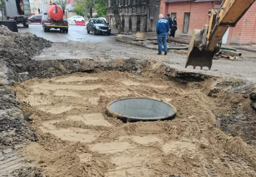 Глава СК поручил расследовать случай падения ребенка в канализацию в Астрахани