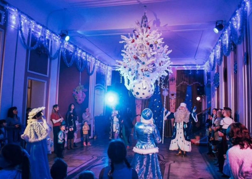Культурные учреждения Астрахани подготовили новогодние мероприятия