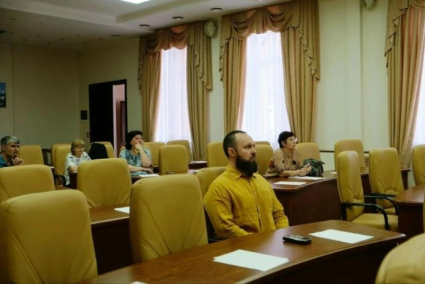 Торговые павильоны на рынке в Астрахани признаны незаконными: что предлагают предпринимателям