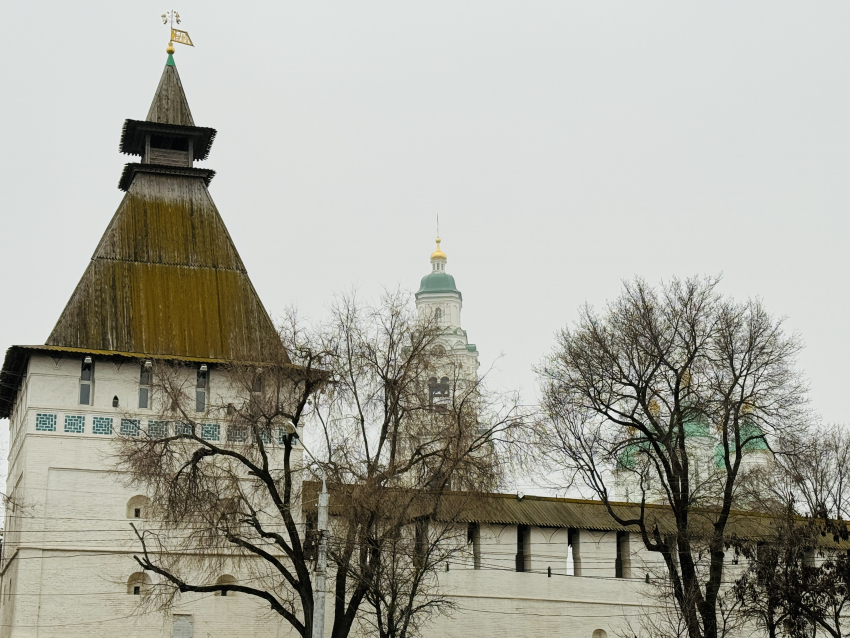 Астраханский кремль эвакуировали из-за угрозы теракта