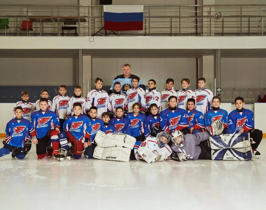 Игорь Бабушкин поздравил хоккеистов с Днем хоккея в России