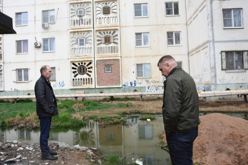 Жители астраханского Зацаревья пожаловались на затопленные подвалы