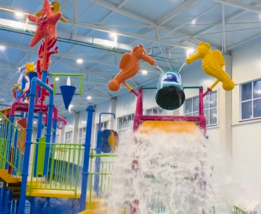 Первый в Астрахани крытый аквапарк назвал дату и время открытия